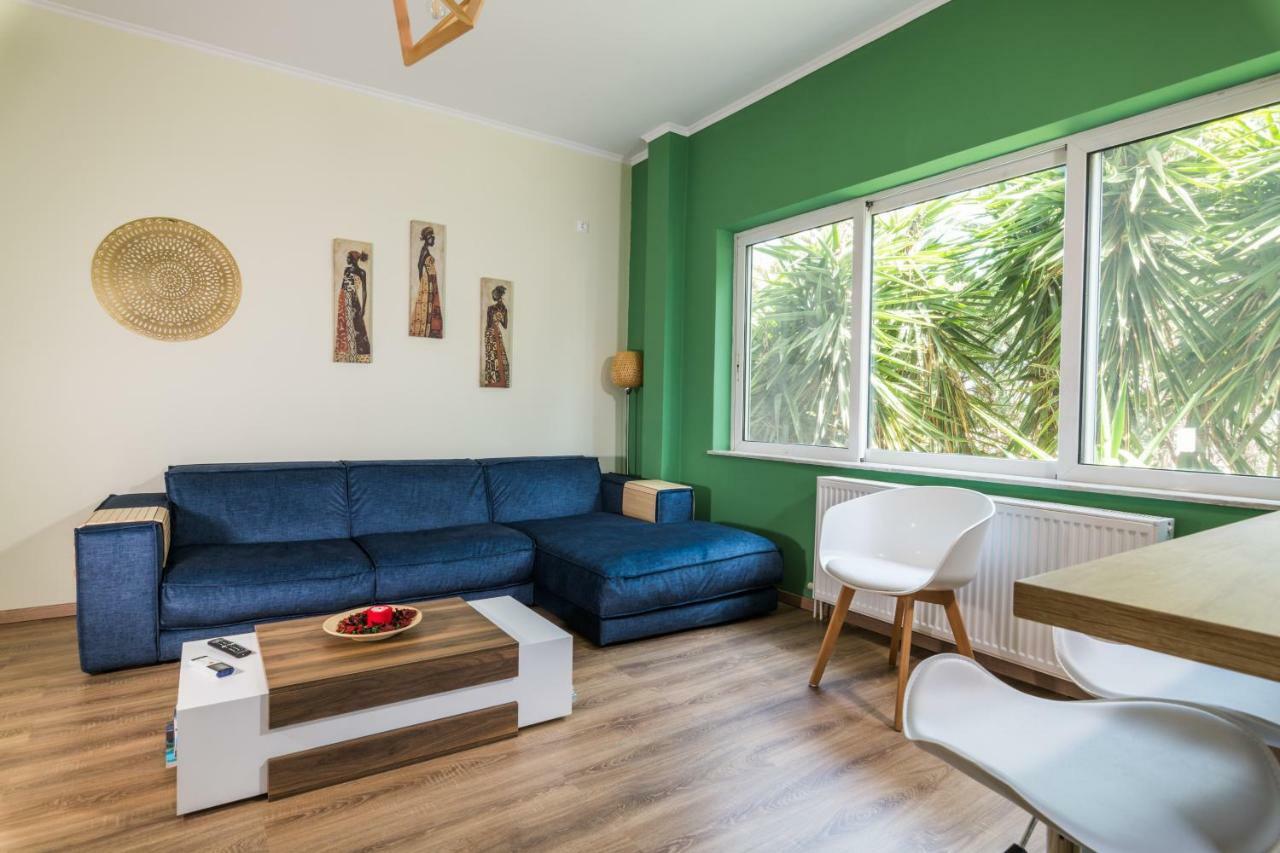 Alexander Apartments Airport Spáta エクステリア 写真